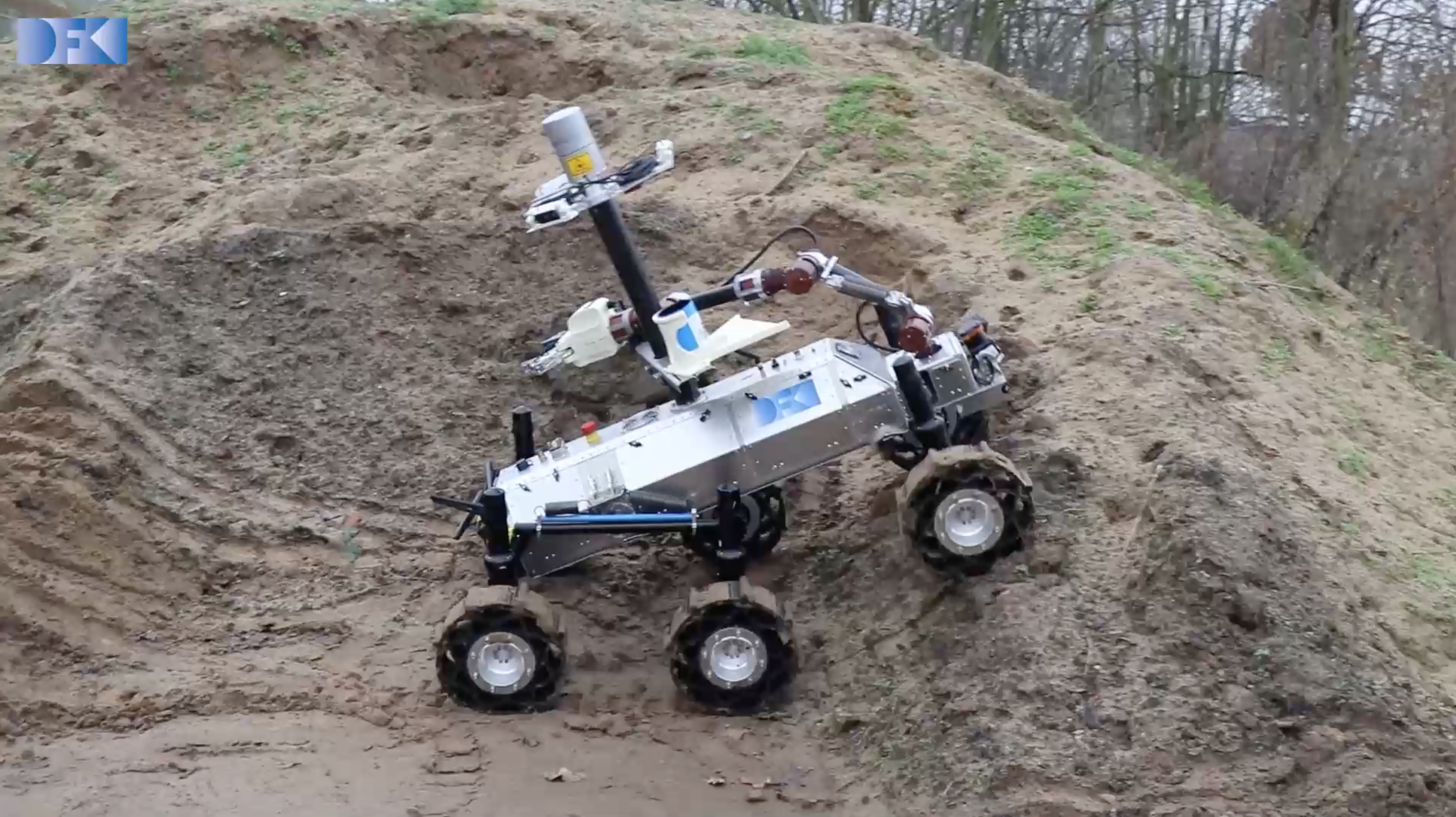 Roboter Artemis auf dem  THW-Testgelände in Hoya